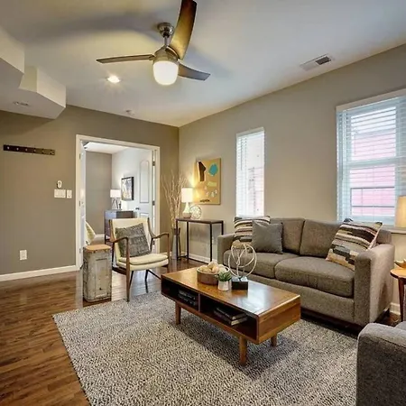 Appartamento Bright 2Br Near Downtown
